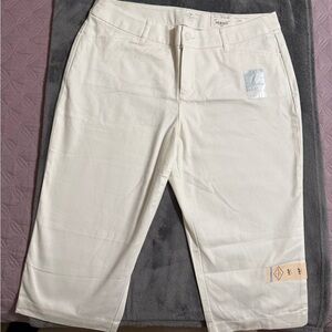 St. John's Bay White Women's Shorts